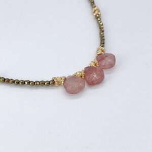 Collier GOA Quartz fraise - Amour, joie, sérénité